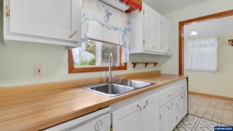 1118 Park Avenue NE Salem OR 97301