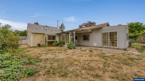 1118 Park Avenue NE Salem OR 97301