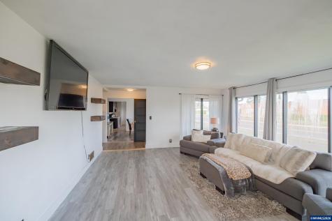 160 Tangent Street Lebanon OR 97355