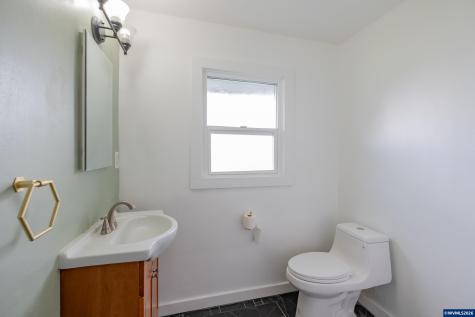 160 Tangent Street Lebanon OR 97355