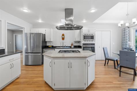 3221 NW Huckleberry Place Corvallis OR 97330