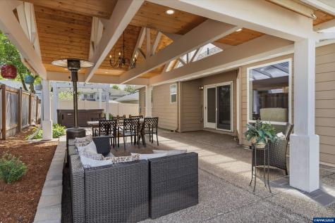 3221 NW Huckleberry Place Corvallis OR 97330