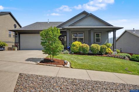 1644 Centennial Drive Silverton OR 97381