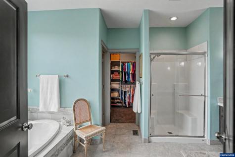 1644 Centennial Drive Silverton OR 97381