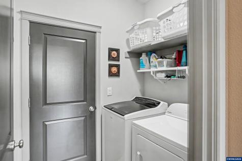 1644 Centennial Drive Silverton OR 97381