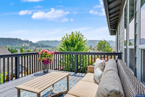 1644 Centennial Drive Silverton OR 97381