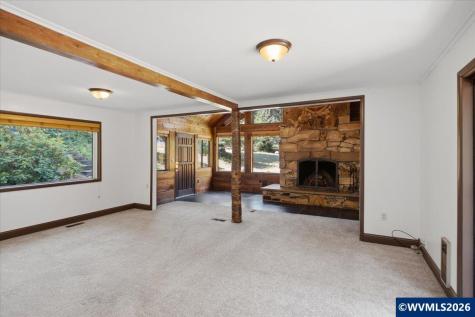 940 Oak Terrace Sweet Home OR 97386