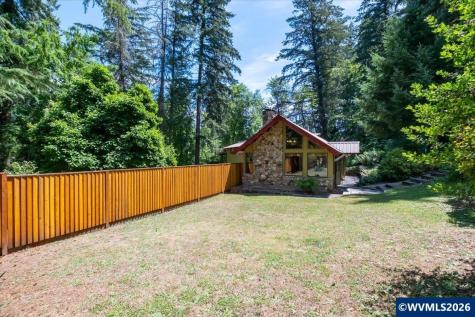 940 Oak Terrace Sweet Home OR 97386