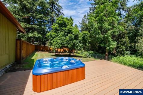 940 Oak Terrace Sweet Home OR 97386