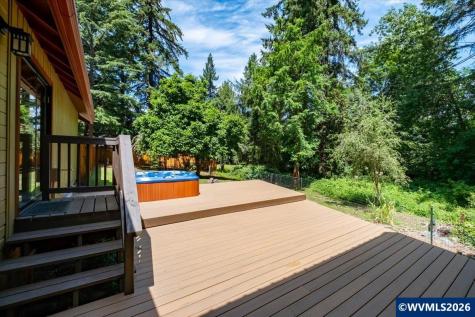 940 Oak Terrace Sweet Home OR 97386