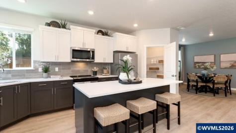2625 Landau Street SE Salem OR 97306