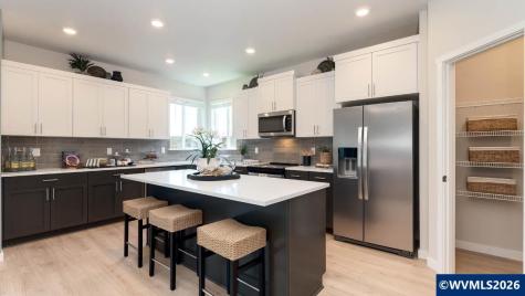 2625 Landau Street SE Salem OR 97306