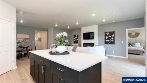 2625 Landau Street SE Salem OR 97306