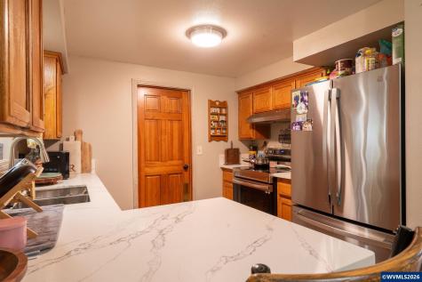465 36th Avenue NE Salem OR 97305