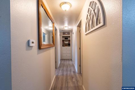 465 36th Avenue NE Salem OR 97305
