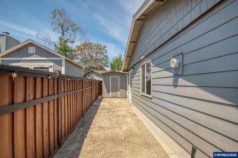1425 Garden Court NE Keizer OR 97303