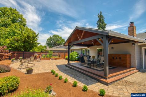 1425 Garden Court NE Keizer OR 97303