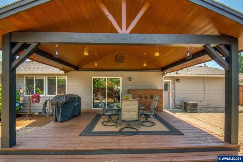 1425 Garden Court NE Keizer OR 97303