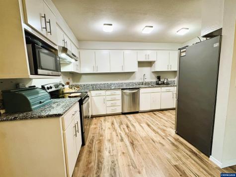 12770 Maxfield Creek Road Monmouth OR 97361