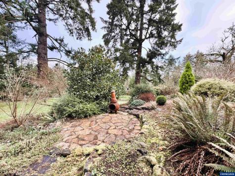 12770 Maxfield Creek Road Monmouth OR 97361