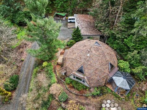 12770 Maxfield Creek Road Monmouth OR 97361