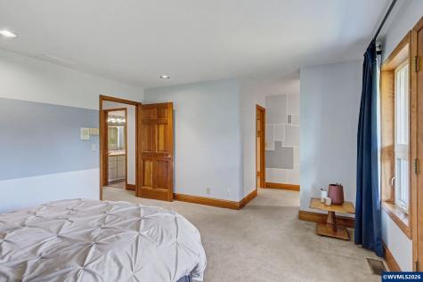 1680 Snowbird Court NW Salem OR 97304