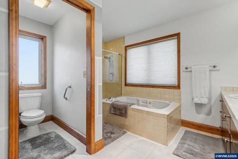 1680 Snowbird Court NW Salem OR 97304