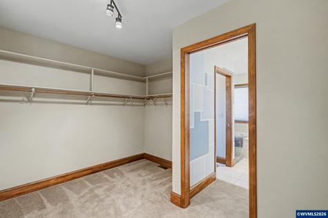 1680 Snowbird Court NW Salem OR 97304