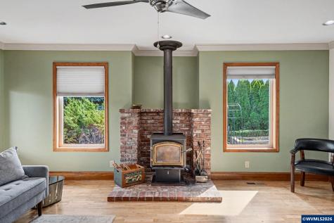 1680 Snowbird Court NW Salem OR 97304
