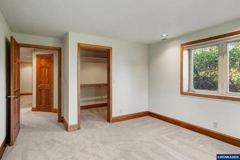 1680 Snowbird Court NW Salem OR 97304