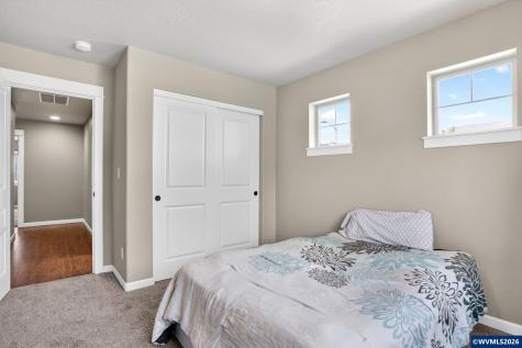 511 Paradise Street Woodburn OR 97071