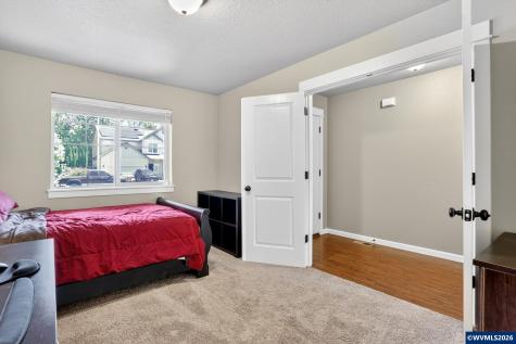 511 Paradise Street Woodburn OR 97071