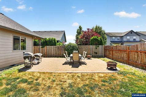 511 Paradise Street Woodburn OR 97071
