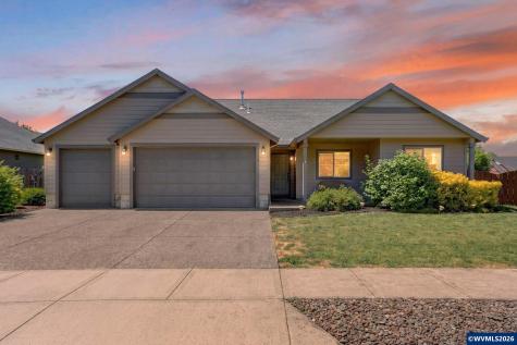 511 Paradise Street Woodburn OR 97071