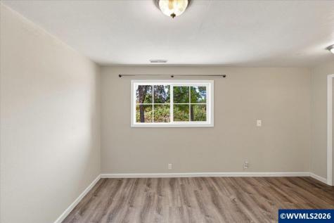 486 Oregon Street Lebanon OR 97355