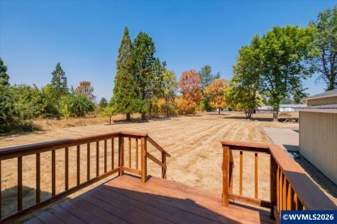 486 Oregon Street Lebanon OR 97355