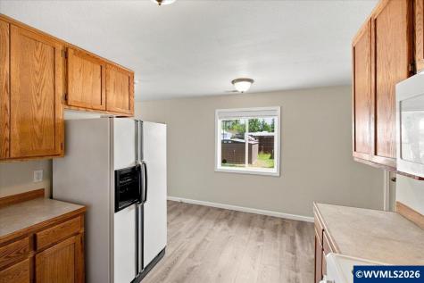 486 Oregon Street Lebanon OR 97355