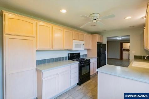 3603 Pioneer Drive SE Salem OR 97302