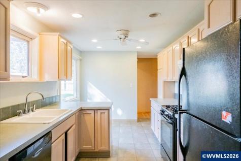 3603 Pioneer Drive SE Salem OR 97302