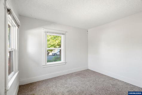 631 Breys Avenue NE Salem OR 97301