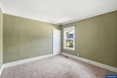 631 Breys Avenue NE Salem OR 97301