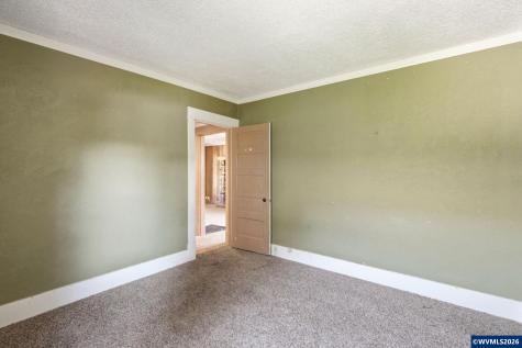 631 Breys Avenue NE Salem OR 97301