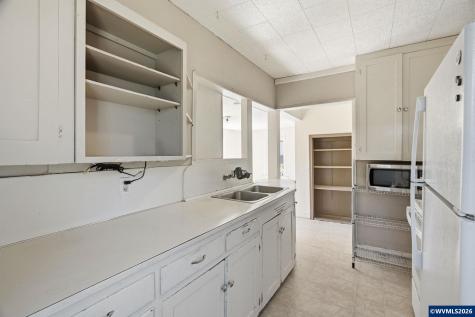 631 Breys Avenue NE Salem OR 97301