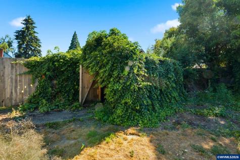 631 Breys Avenue NE Salem OR 97301