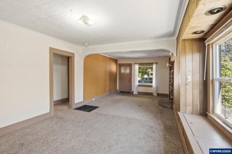 631 Breys Avenue NE Salem OR 97301