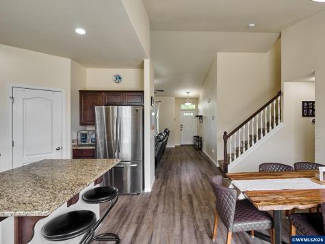 3138 Reed Avenue Woodburn OR 97071