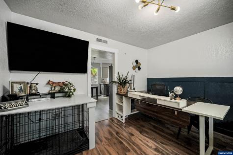 390 Kevin Court S Salem OR 97306