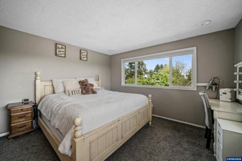 390 Kevin Court S Salem OR 97306