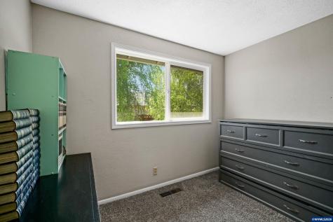 390 Kevin Court S Salem OR 97306