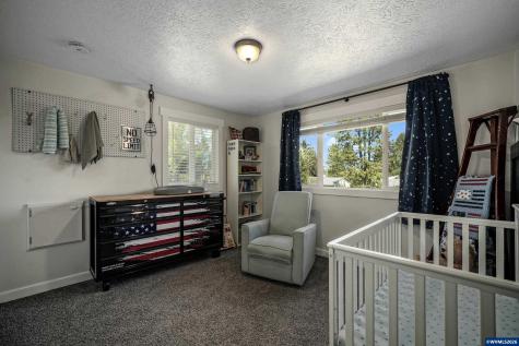 390 Kevin Court S Salem OR 97306